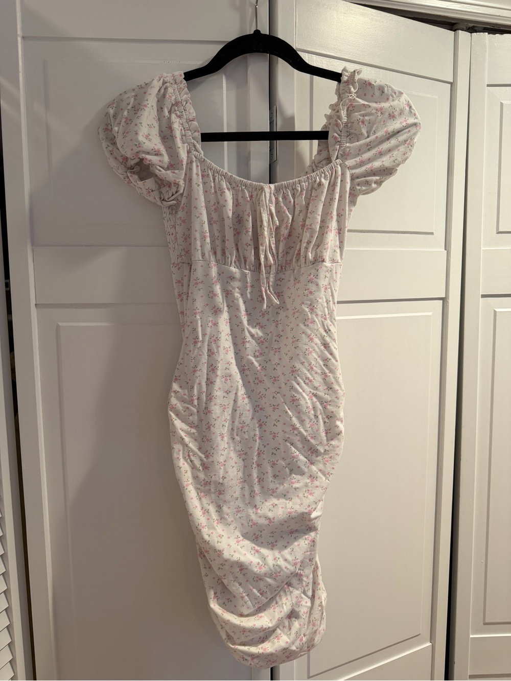 Tiger Mist Cream Floral Smocked Puff-Sleeve Dress
